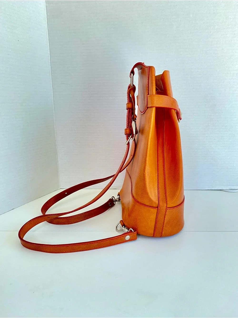 Vintage Dooney & Bourke Cognac Pyramid Alto Sling
